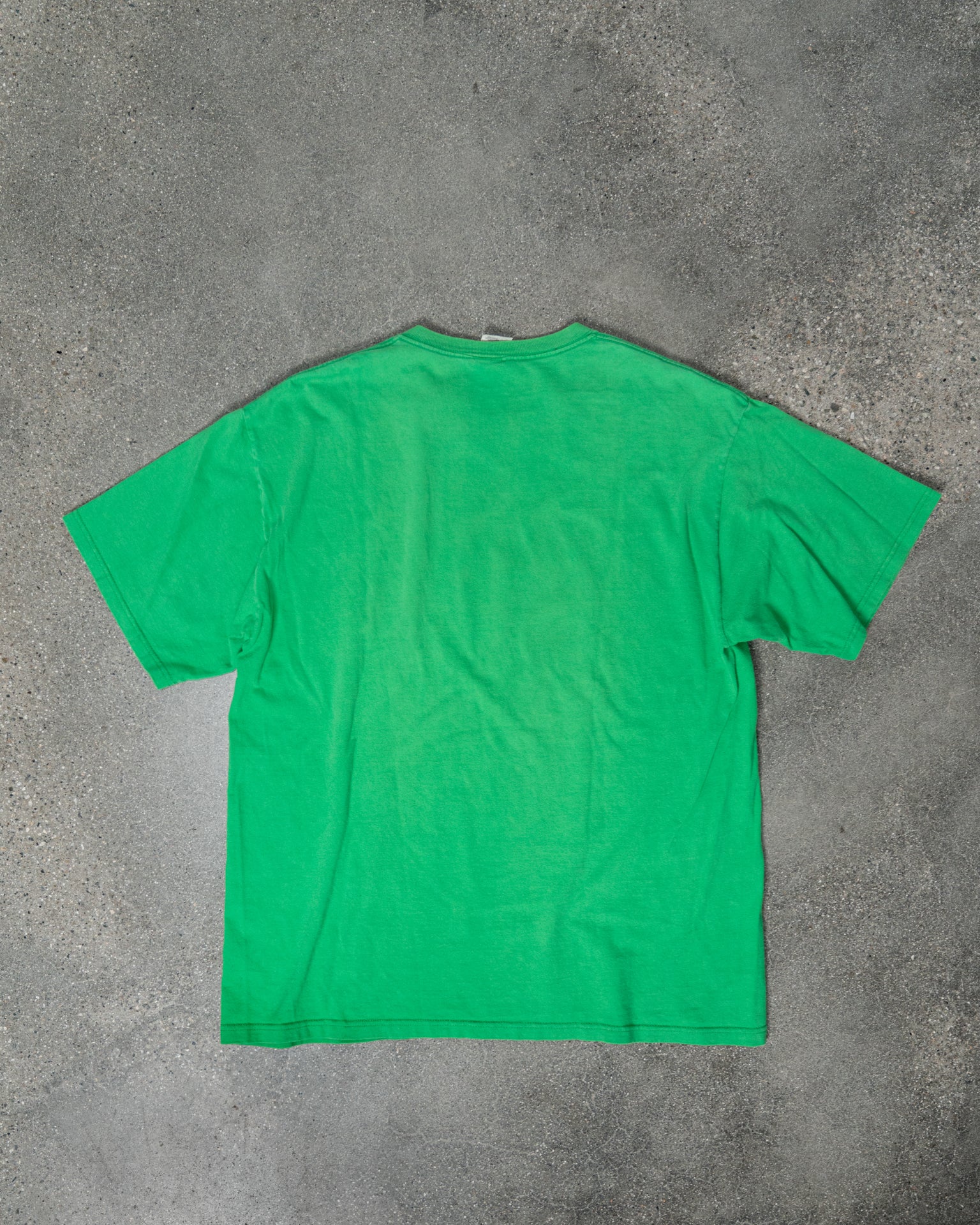Vintage Mario 1up Tee – XL - Milhouse Ltd Premium Gaming Product - Gifts for Gamers - Elevate your Gaming Setup